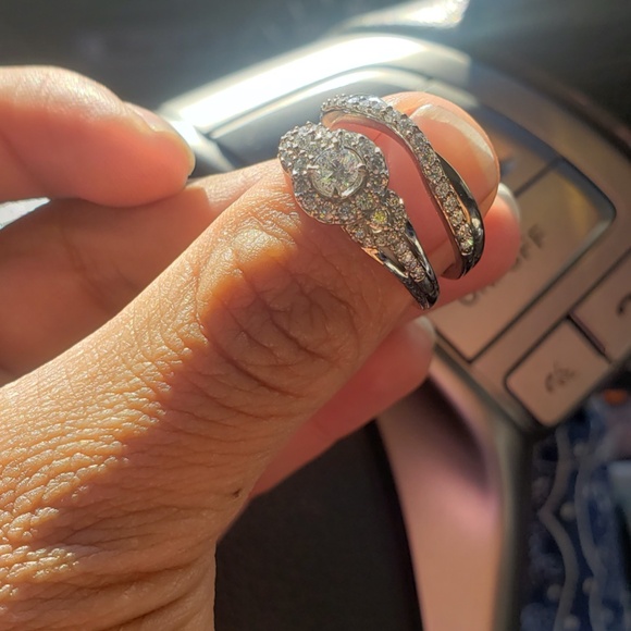 1/2 CT. T.W. Diamond Three Stone Frame Ring in 14K White Gold Sz 7 - Picture 4 of 15